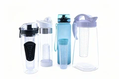 پھلوں کے انفوزر کی بوتلیں